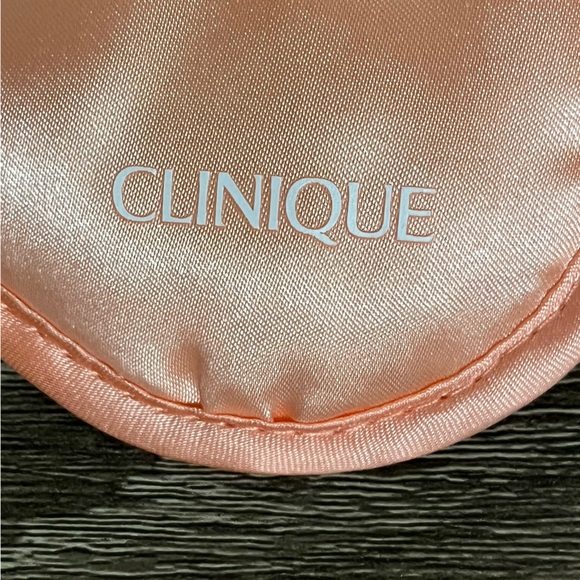 NWOT Clinque Sleep Mask - Picture 3 of 4